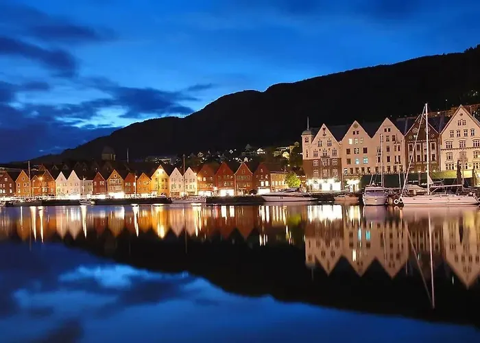 Cozy Near Bryggen Full Kitchen Elevator Μπέργκεν